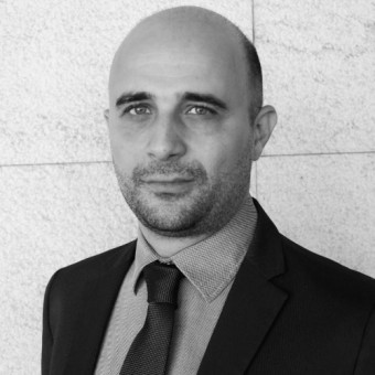 Άγγελος Σιώπης, απόφοιτος Λογιστικής και Χρηματοοικονομικής, 2003.